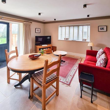 Luxury Lodge @ Ewen Barn - Private 5* Retreat Cirencester Esterno foto