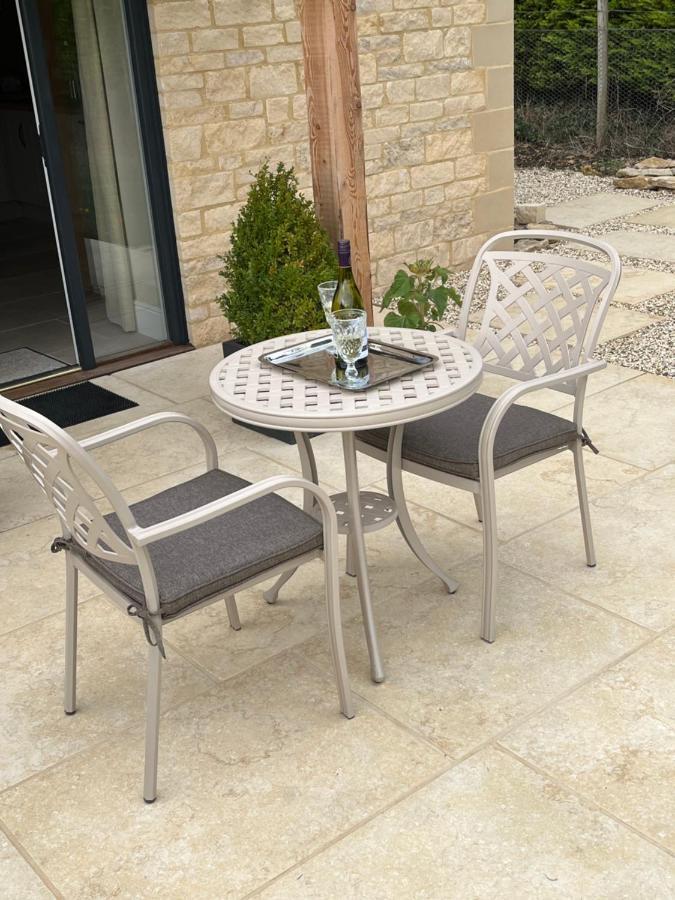 Luxury Lodge @ Ewen Barn - Private 5* Retreat Cirencester Esterno foto