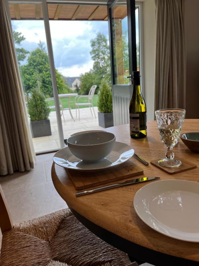 Luxury Lodge @ Ewen Barn - Private 5* Retreat Cirencester Esterno foto