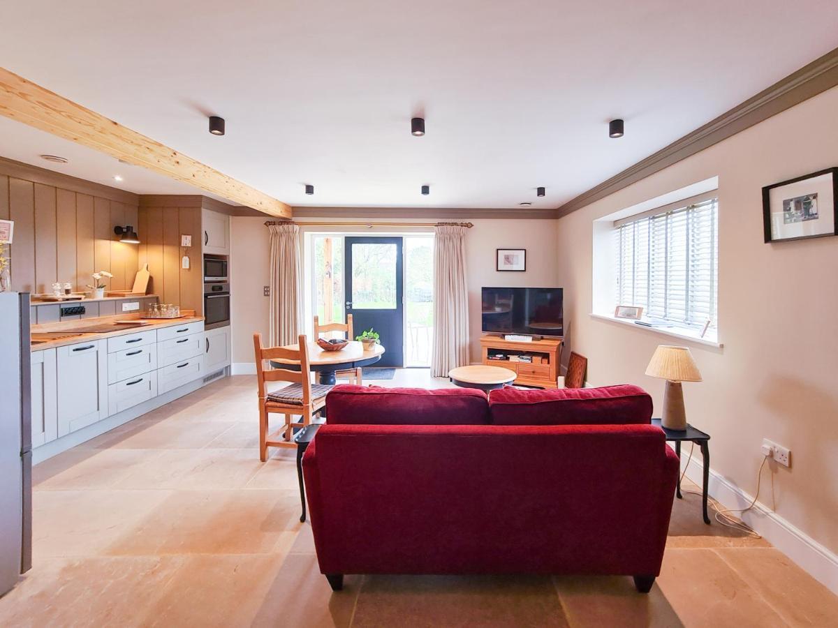 Luxury Lodge @ Ewen Barn - Private 5* Retreat Cirencester Esterno foto
