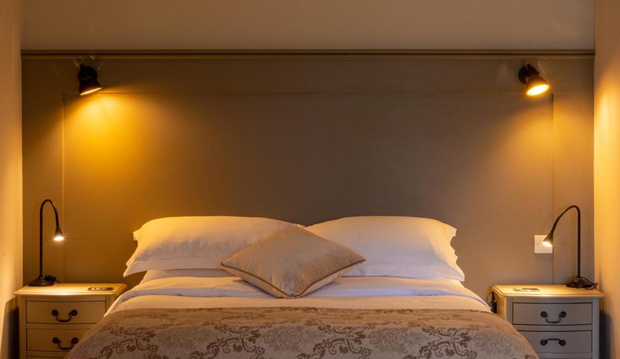 Luxury Lodge @ Ewen Barn - Private 5* Retreat Cirencester Esterno foto